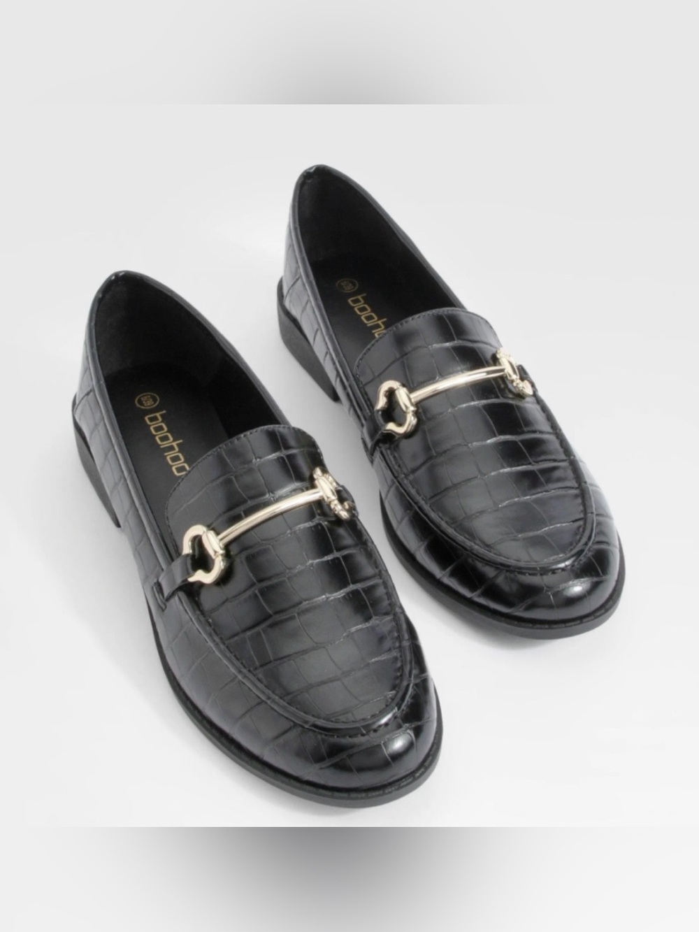 🐊 NWT Boohoo T-Bar Black Croc Basic Loafers 🐊
